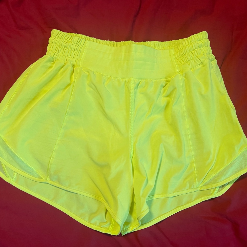 Lululemon hottie hot shorts, size 8